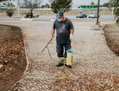 Galeria de Fotos - Município repõe calçada na zona envolvente às Piscinas Municipais