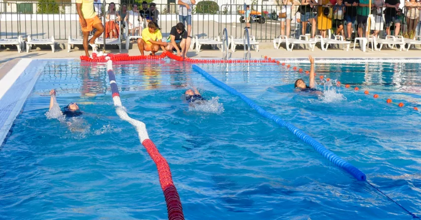 Prova de natação nas Piscinas Municipais
