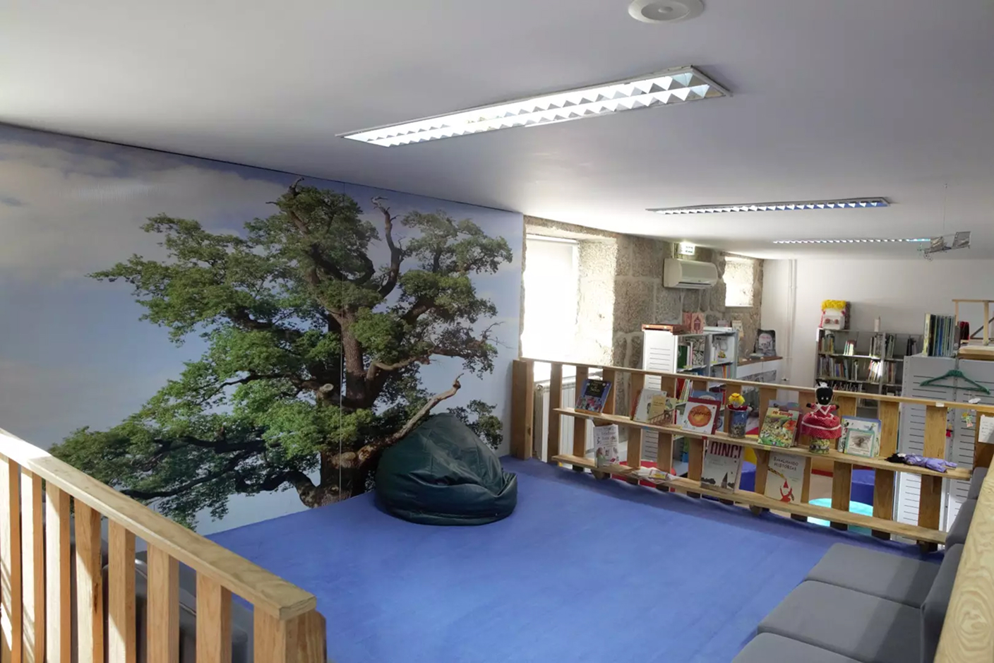 Espaço de leitura infantil da Biblioteca Municipal de Tábua